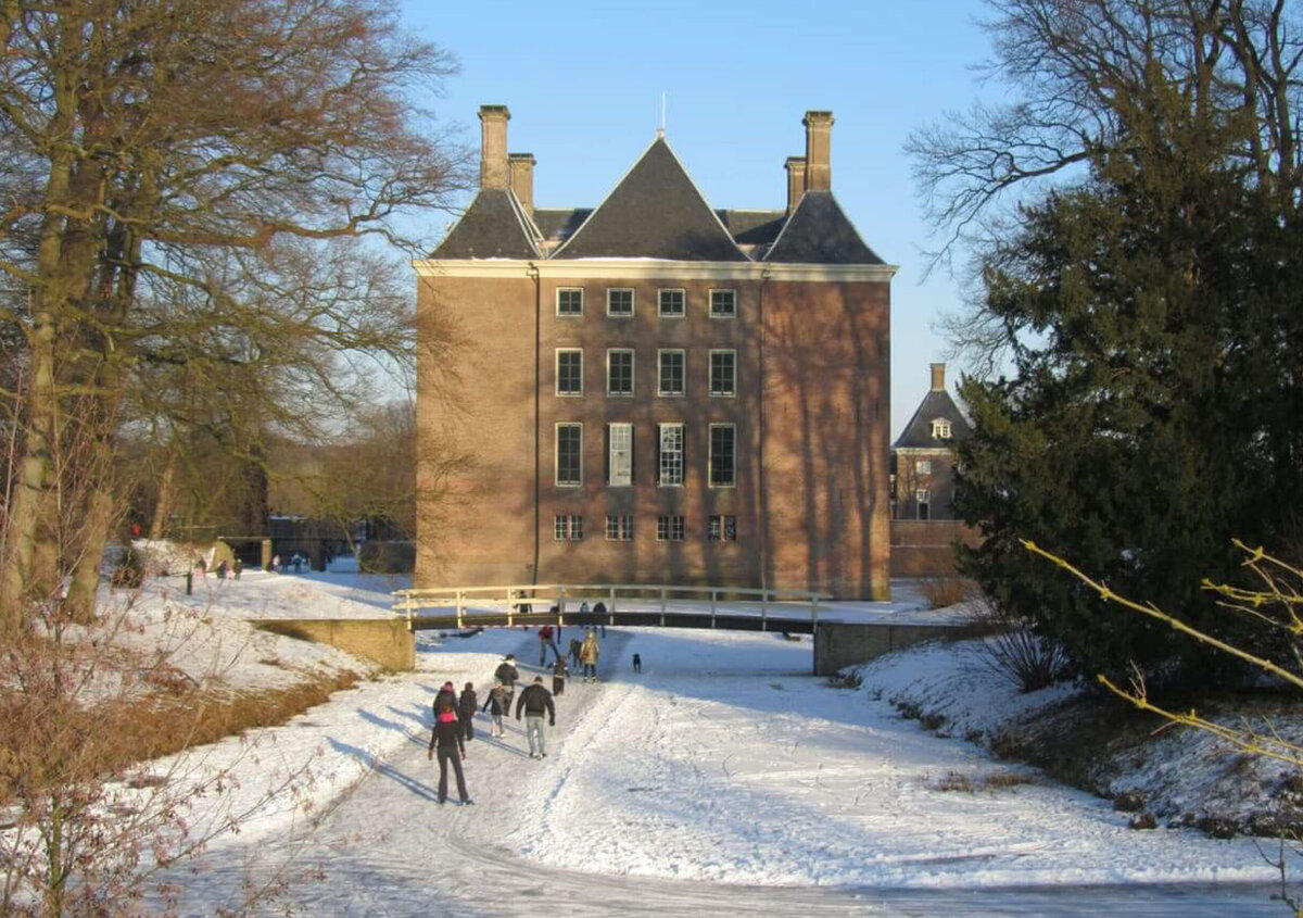 Castle Amerongen during the winter