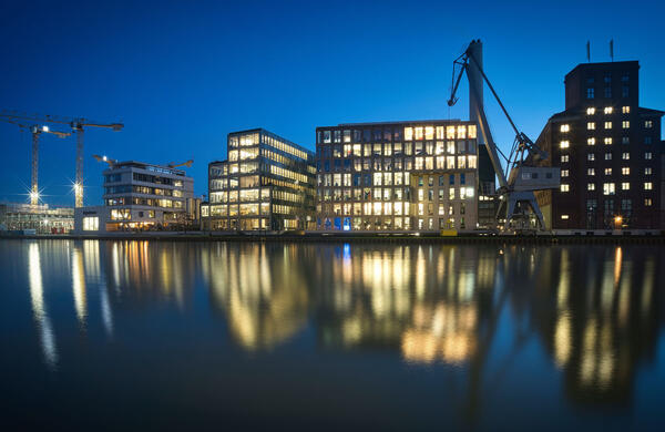 Fotografie Hafengebäude Münster bei Nacht