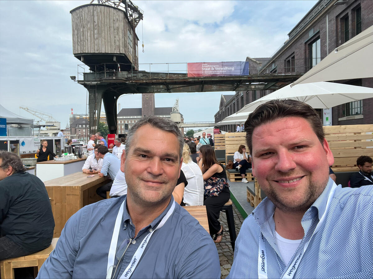 Sven Buick und Christoph Winkelmann auf dem Zukunftskongress Staat & Verwaltung 2023