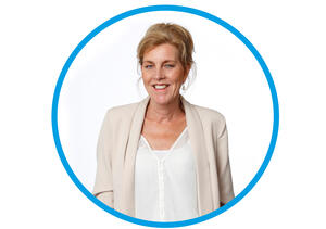 Lisette Veldwijk, Buchhaltung