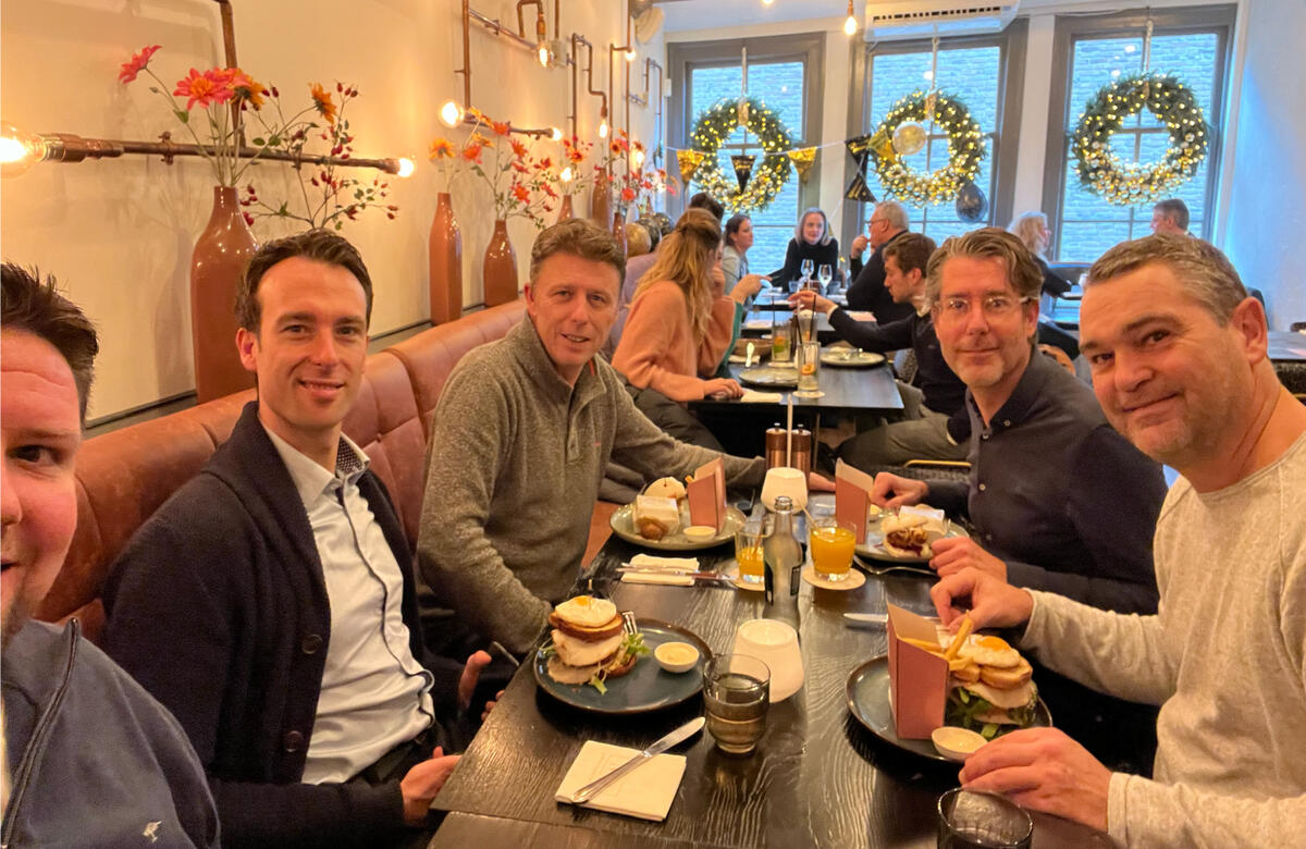 salesmeeting001
